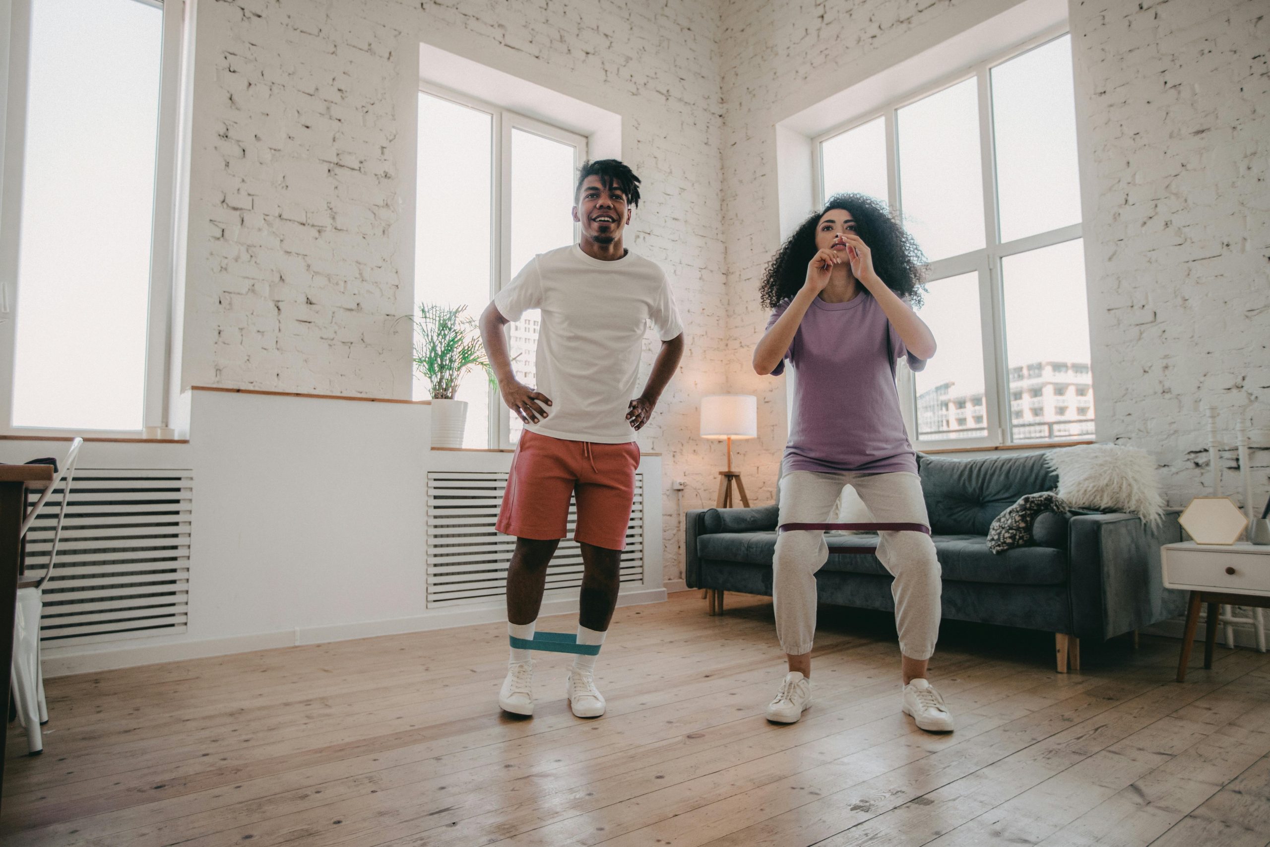 20-Minute Resistance Band Workout That Transforms Your Living Room Into a Complete Gym