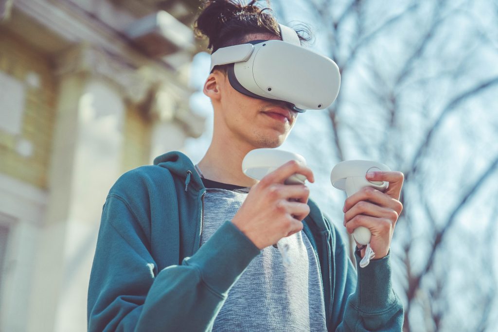 Technology & Digital Life