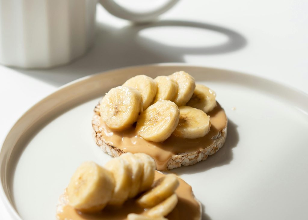 carbs before after workout