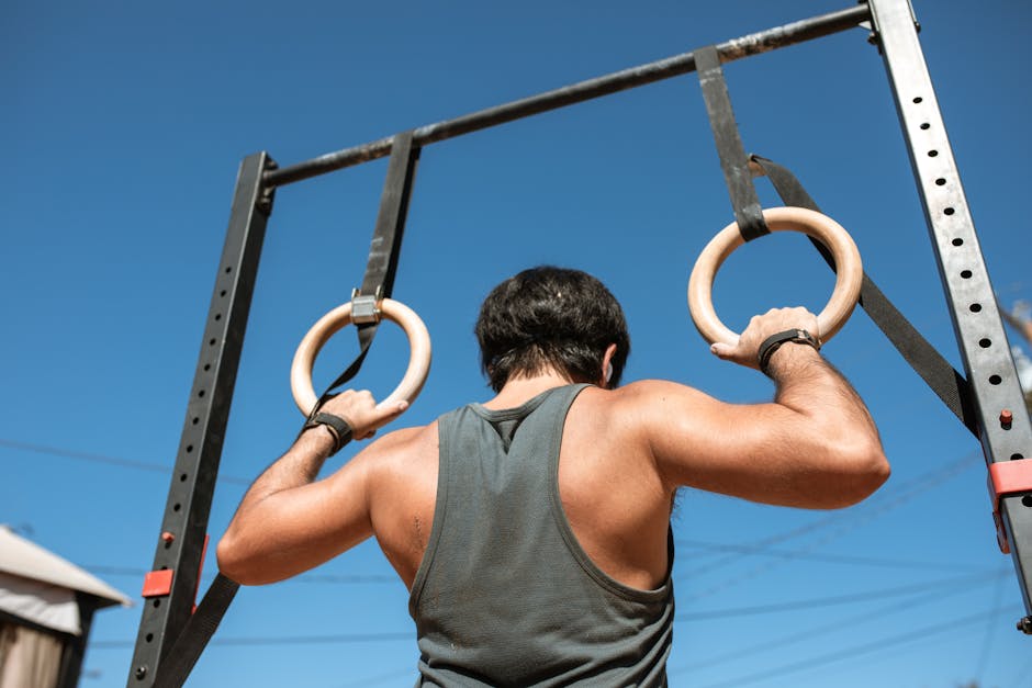 Why Do My Shoulders Hurt When I Try a Pull Up? The Real Causes and Fixes